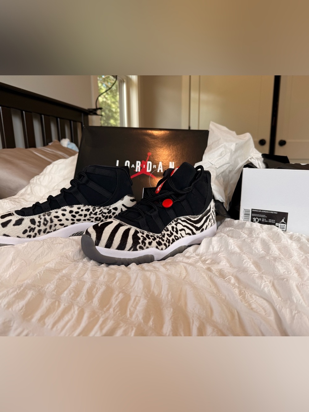 Jordan Women’s Air Jordan Black and White Animal-Print High-Top Sneakers, 10.5 - Picture 2 of 5